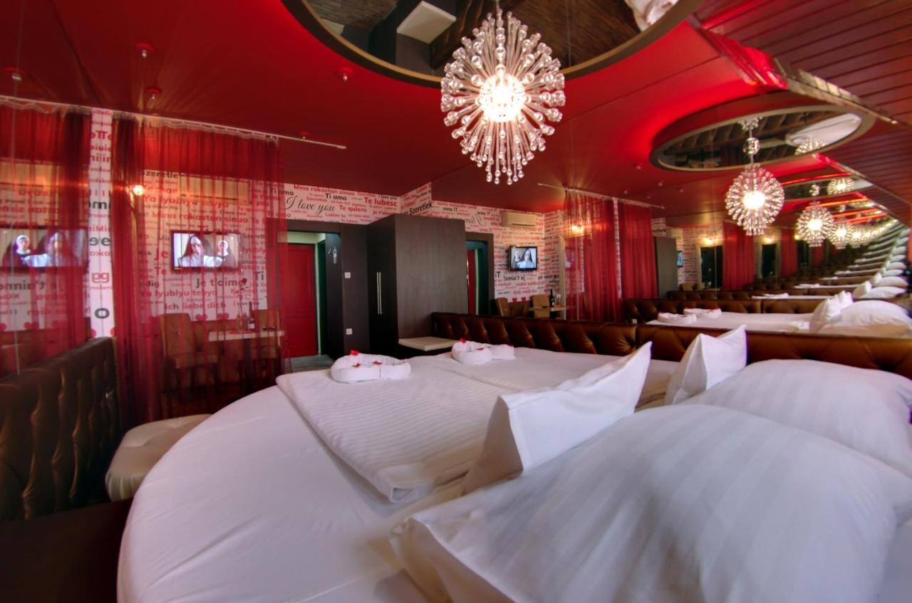 Hotel Corvin Gyula Dış mekan fotoğraf