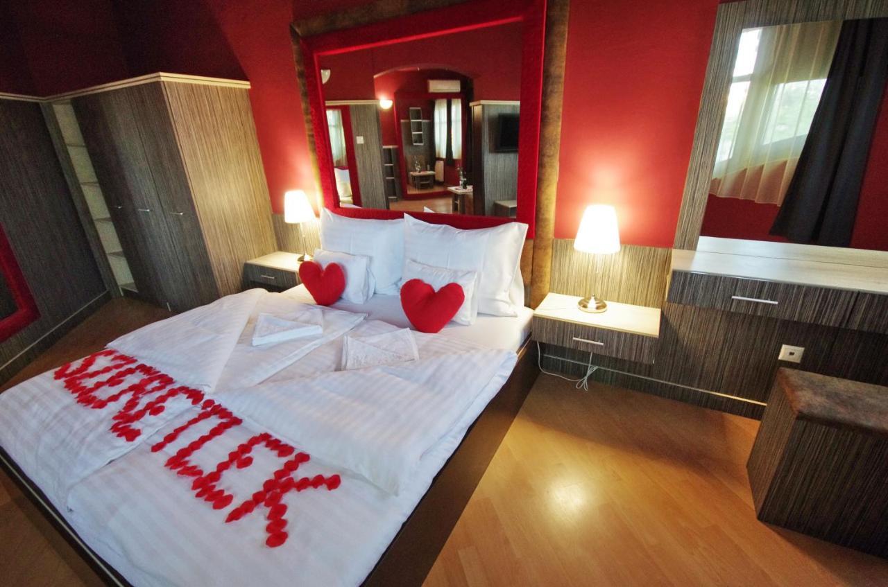 Hotel Corvin Gyula Dış mekan fotoğraf