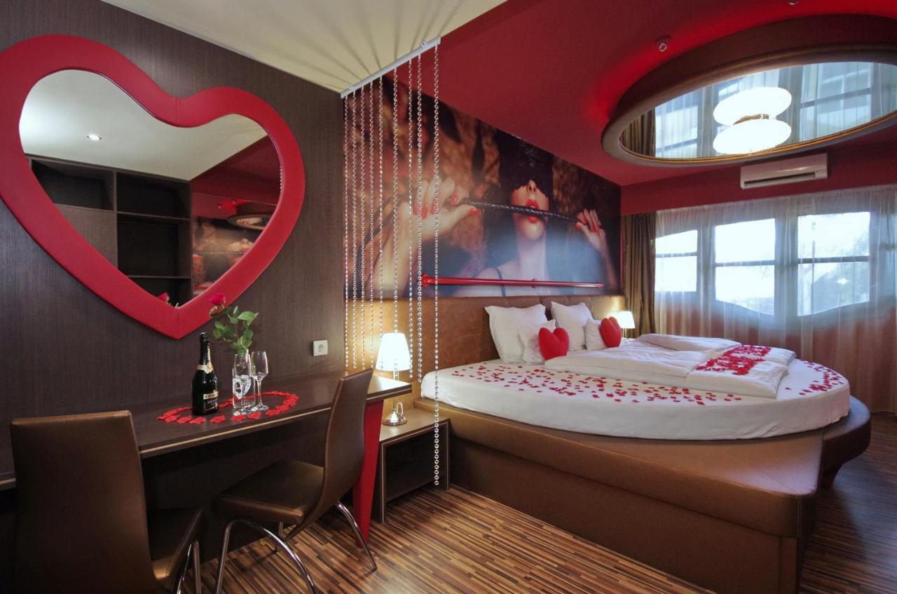 Hotel Corvin Gyula Dış mekan fotoğraf